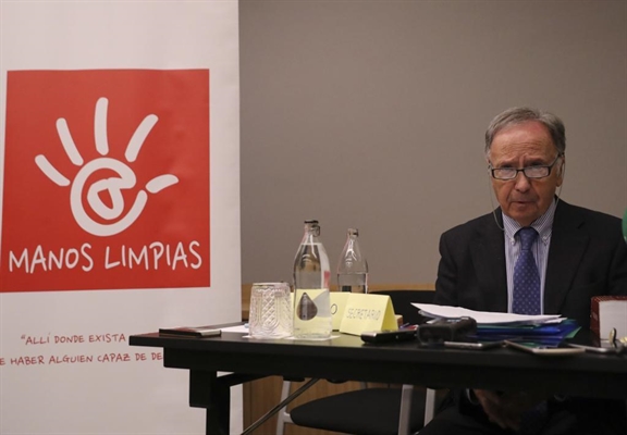 RUEDA DE PRENSA DE MANOS LIMPIAS