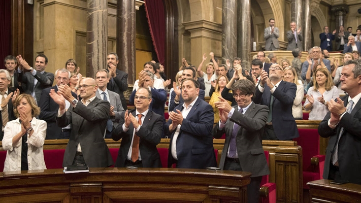 LAS MEDIDAS CAUTELARES A LA MESA DEL PARLAMENTO CATALÁN