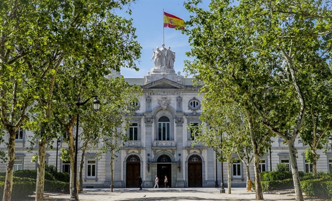 TOTALITARISMO Y CORRUPCIÓN EN AUGE