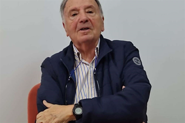 DENUNCIA A MARÍA JESÚS MONTERO