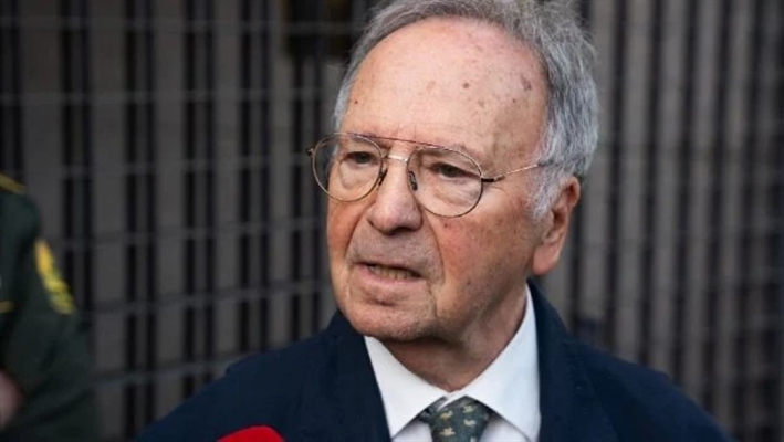 MANOS LIMPIAS DENUNCIA AL COMISIONADO ‘FAKE’ Y ADVIERTE QUE
